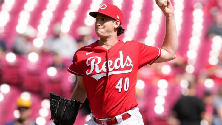 Brewers offense hits velocity bump in 2-1 loss to Reds as Milwaukee fails to finish collection sweep 16 Brewers offense hits velocity bump in 2-1 loss to Reds as Milwaukee fails to finish collection sweep